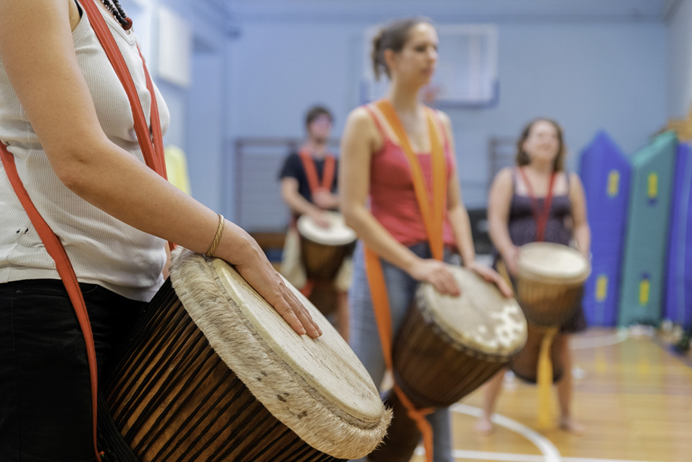 Luca Zugna Music Community Builder - Corso di percussioni africane djembe